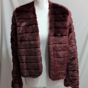 Elegant Faux Fur Teddy Jacket in Rich Burgundy